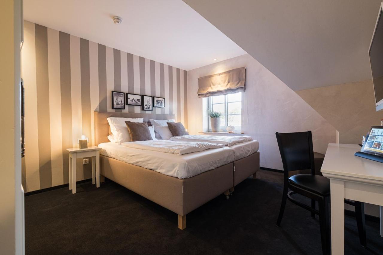 Hotel Eichhorns à Niebüll Extérieur photo