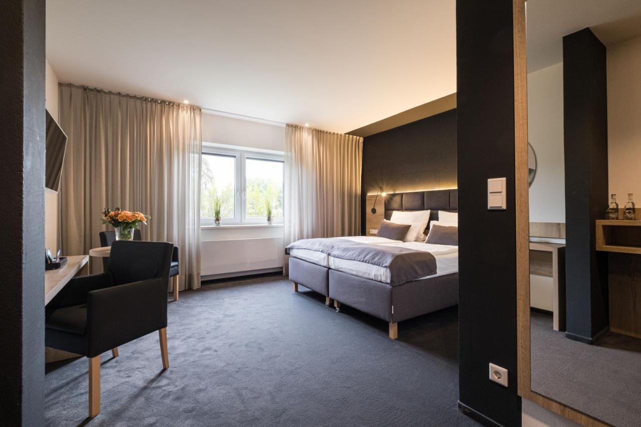 Hotel Eichhorns à Niebüll Extérieur photo